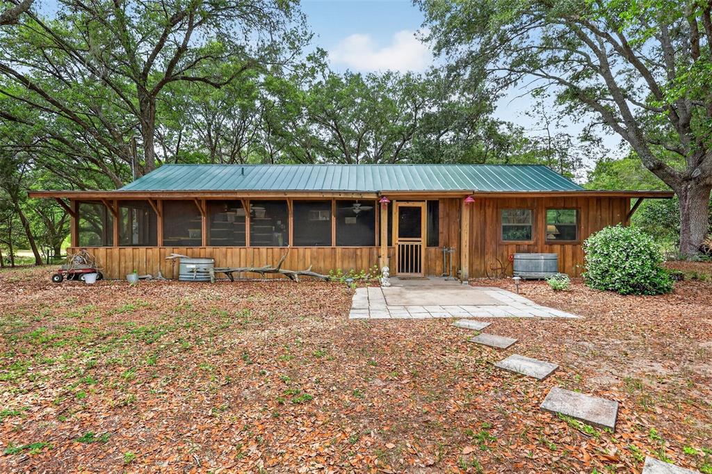 40635 Thomas Boat Landing Road Umatilla, FL 32784 - Photo 2 of 44