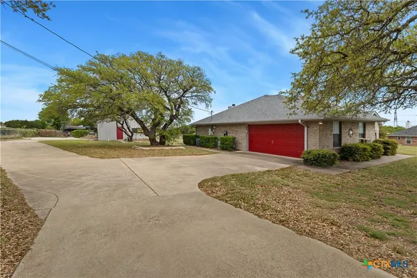 $325,000 | 261 County Road 4963, Kempner, TX 76539