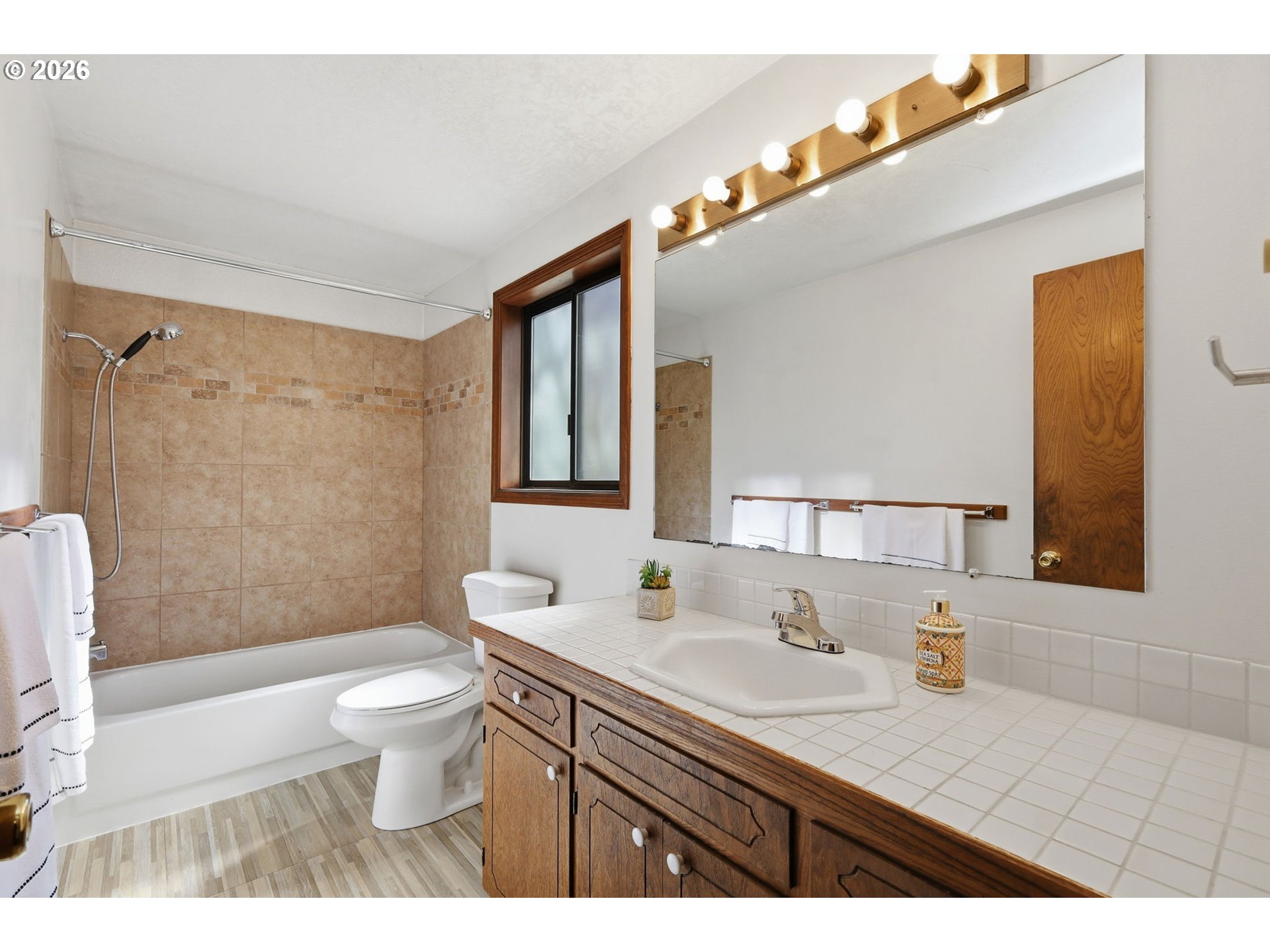 4411 Dillard Road Eugene, OR 97405 - Photo 12 of 31