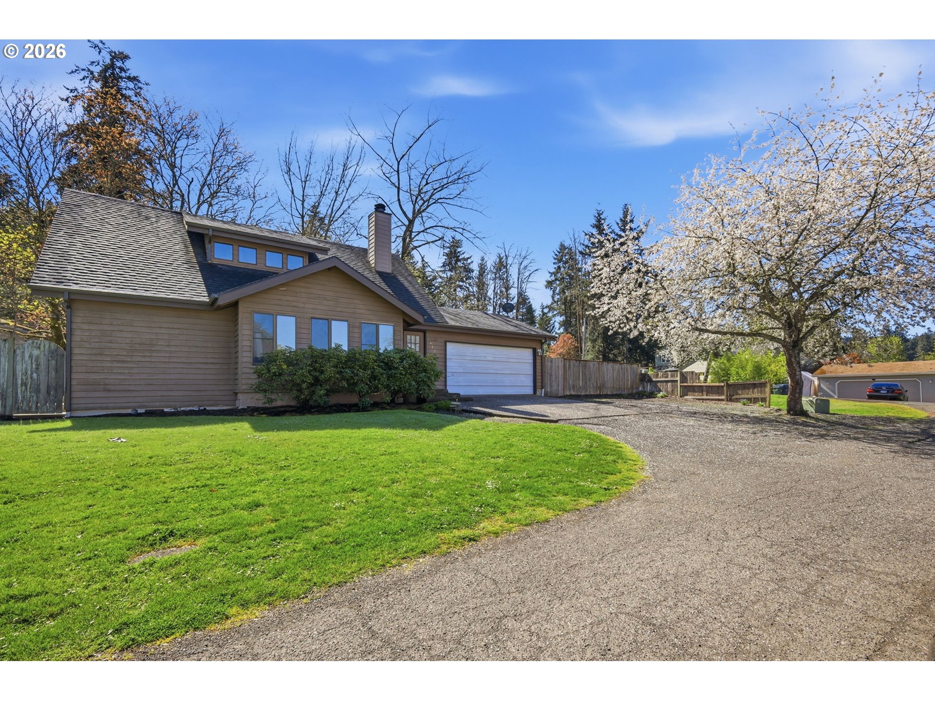 4411 Dillard Road Eugene, OR 97405 - Photo 2 of 31