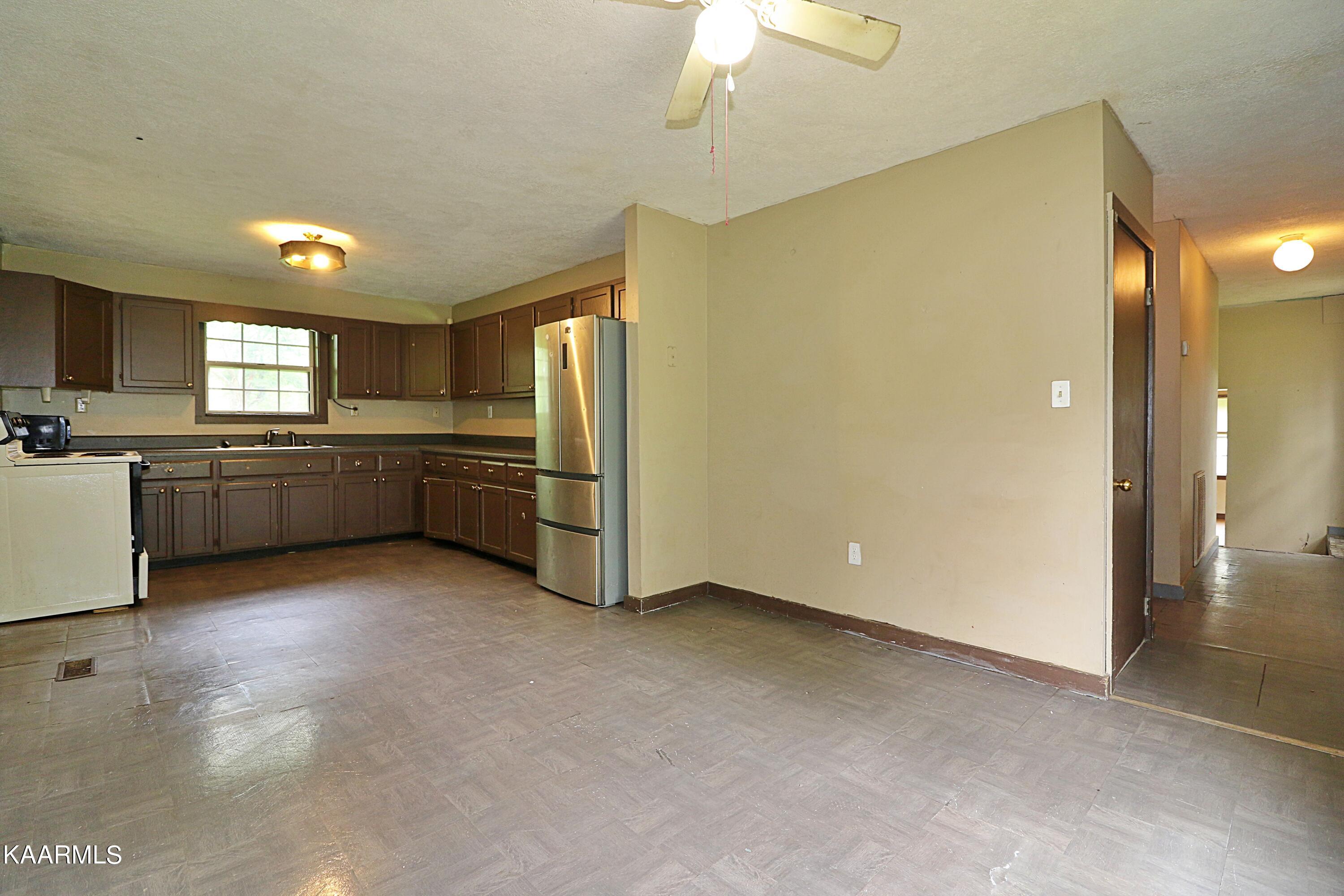 352 Simpson Road Helenwood, TN 37755 - Photo 15 of 32 094A3631