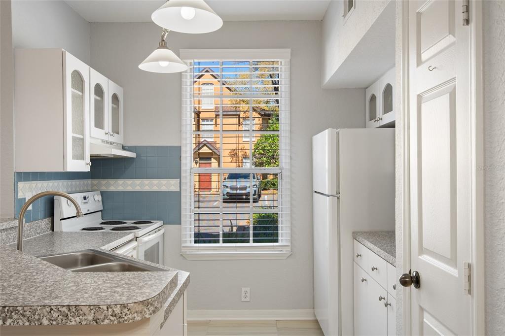 6384 Raleigh Street, Unit 2205 Orlando, FL 32835 - Photo 9 of 31