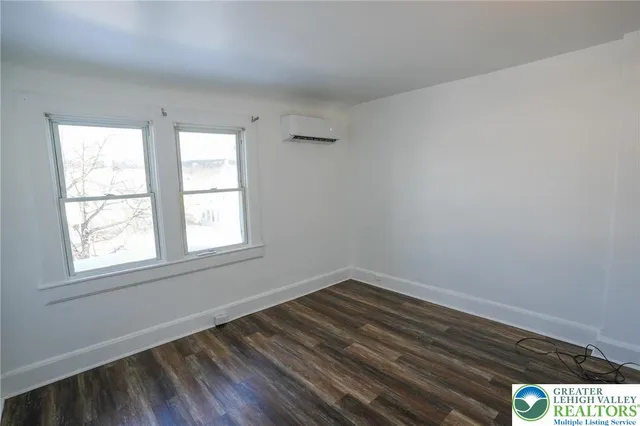 $1,600 | 256 Lehigh Avenue, Palmerton, PA 18071