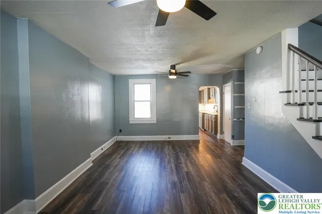 $1,600 | 256 Lehigh Avenue, Palmerton, PA 18071