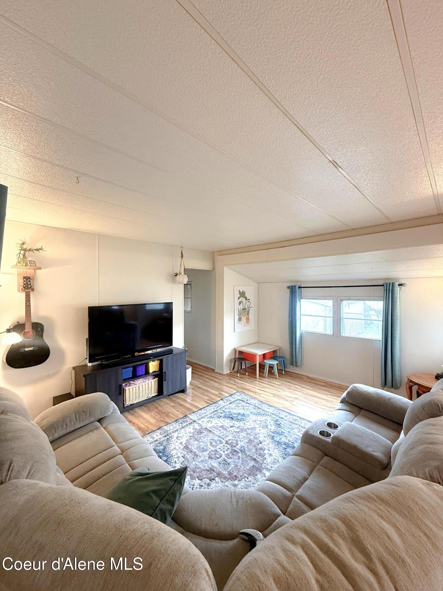 505 Wyoming Street Pinehurst, ID 83850 - Photo 13 of 27 eb46bd4d-f61d-443d-bcf6-5127ea960ebd