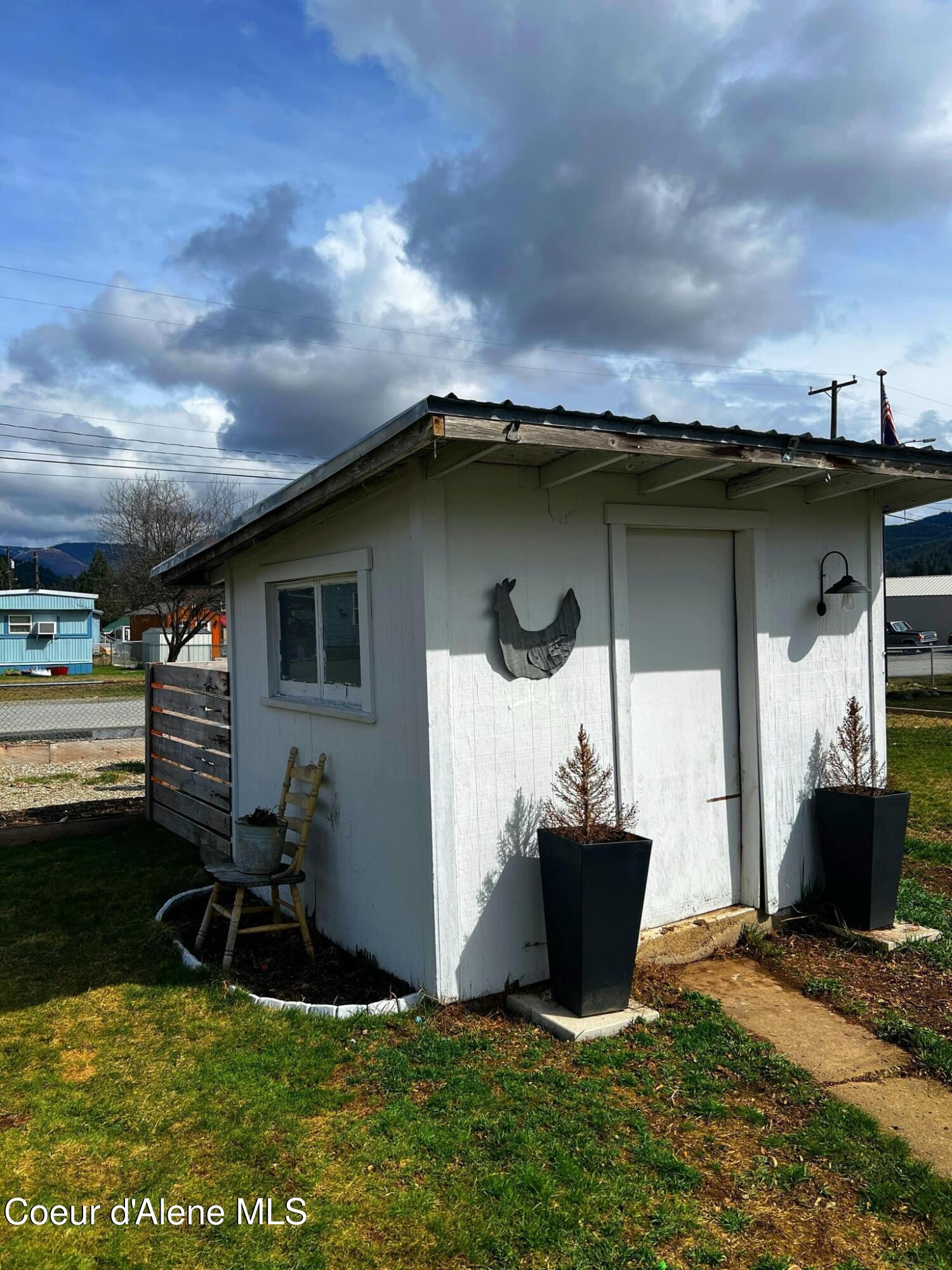 505 Wyoming Street Pinehurst, ID 83850 - Photo 8 of 27 22cbc2c1-77d6-440b-b02f-6e18f32c359e