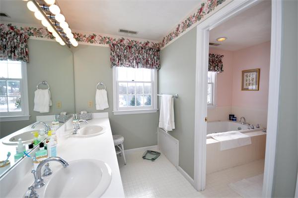11 Old Mill Road Concord, MA 01742 - Photo 13 of 16 Gallery Image 13