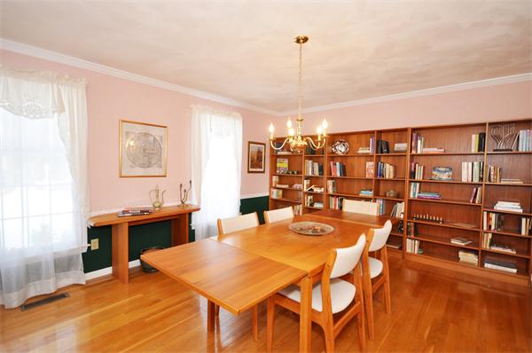 11 Old Mill Road Concord, MA 01742 - Photo 4 of 16 Gallery Image 4