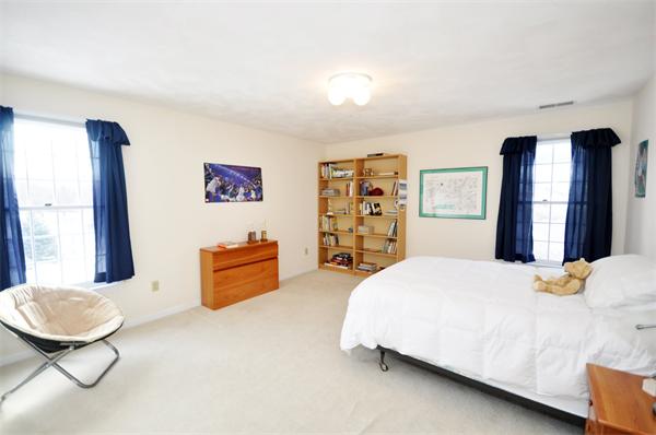 11 Old Mill Road Concord, MA 01742 - Photo 10 of 16 Gallery Image 10