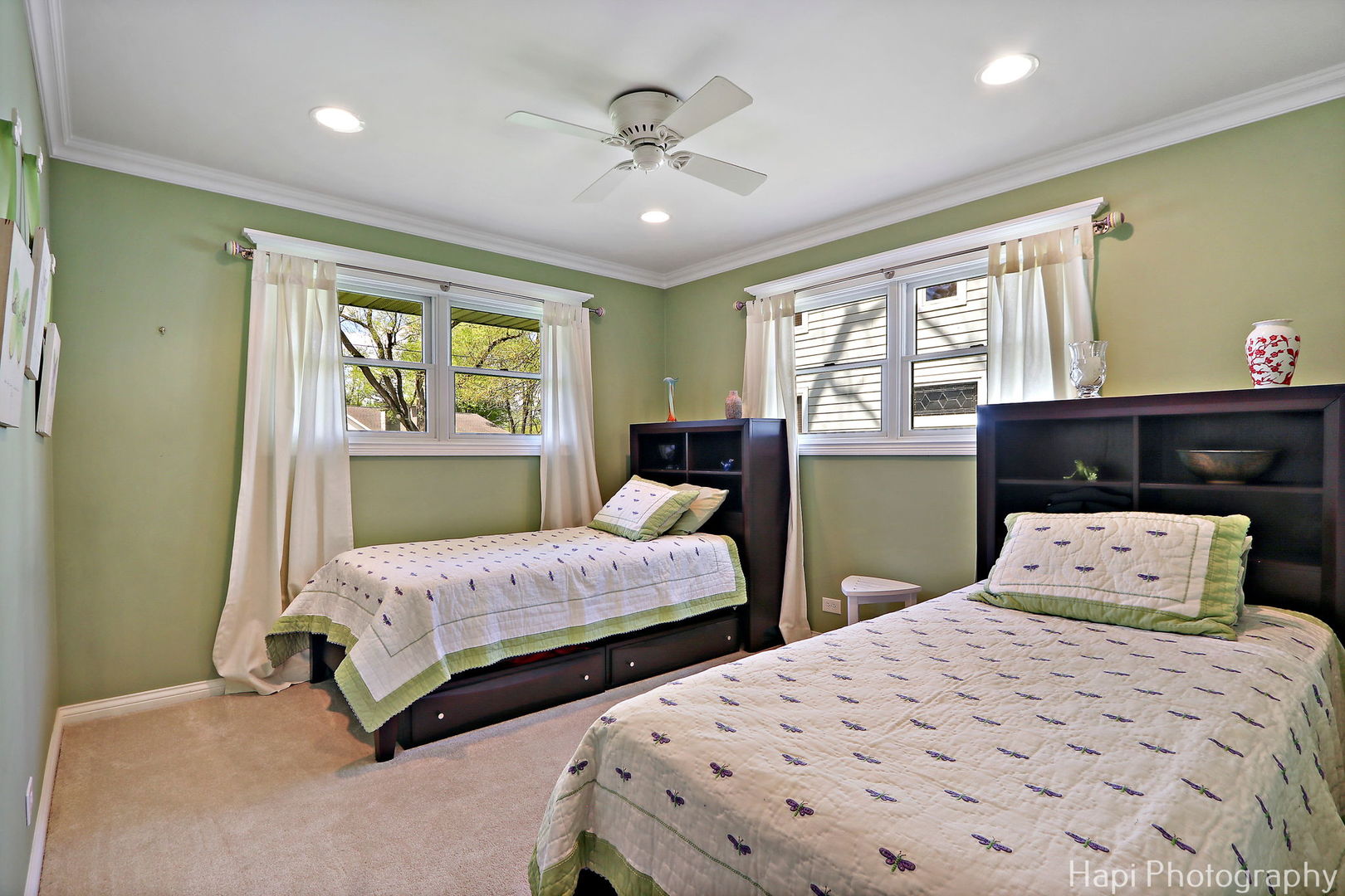 714 South Riverside Drive McHenry, IL 60050 - Photo 32 of 49 a bedroom with two beds and a table