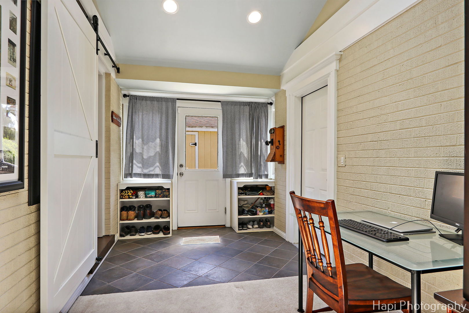 714 South Riverside Drive McHenry, IL 60050 - Photo 37 of 49 a view of a workspace with furniture