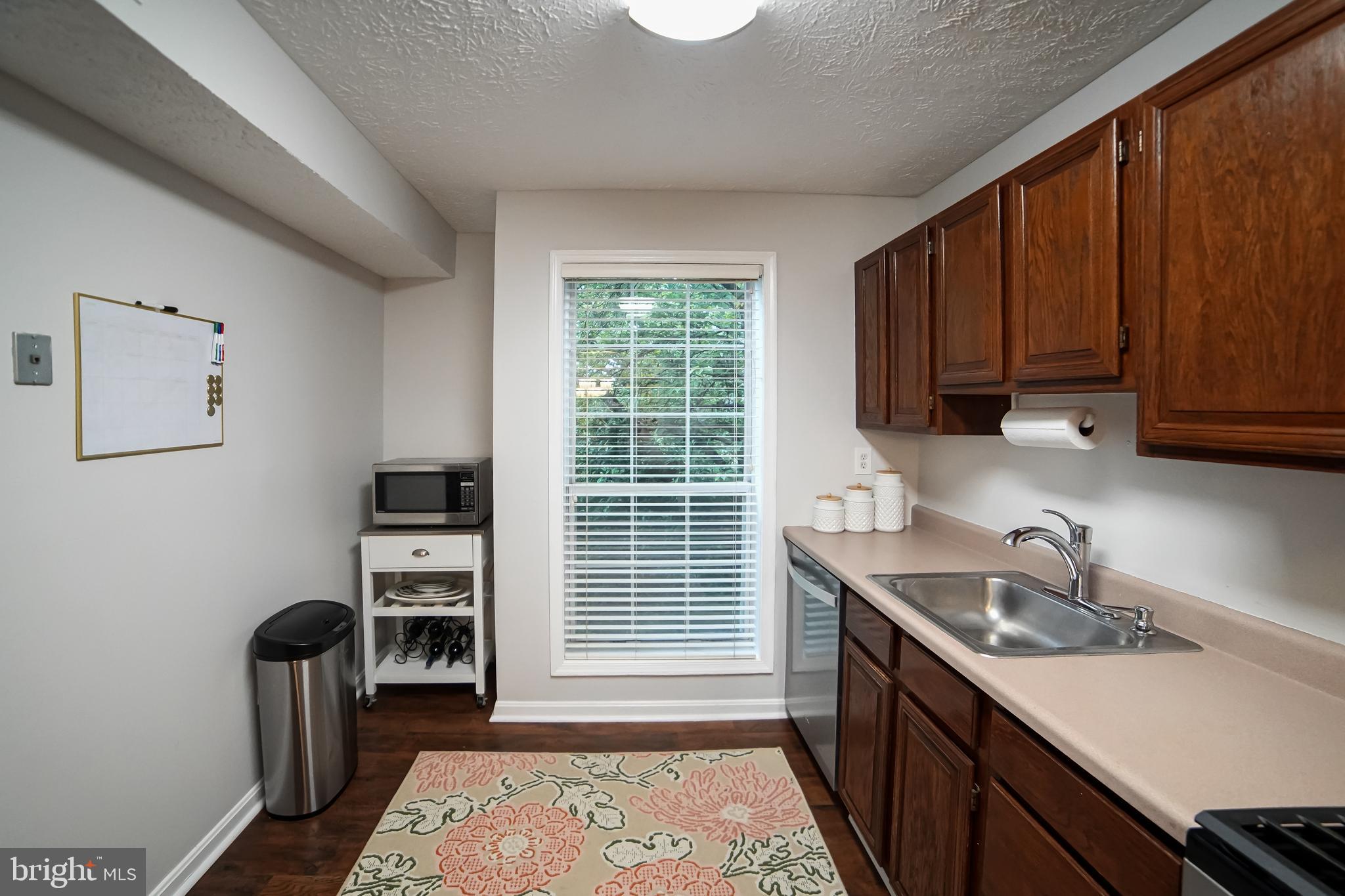 10095 Oakton Terrace Road Oakton, VA 22124 - Photo 14 of 32