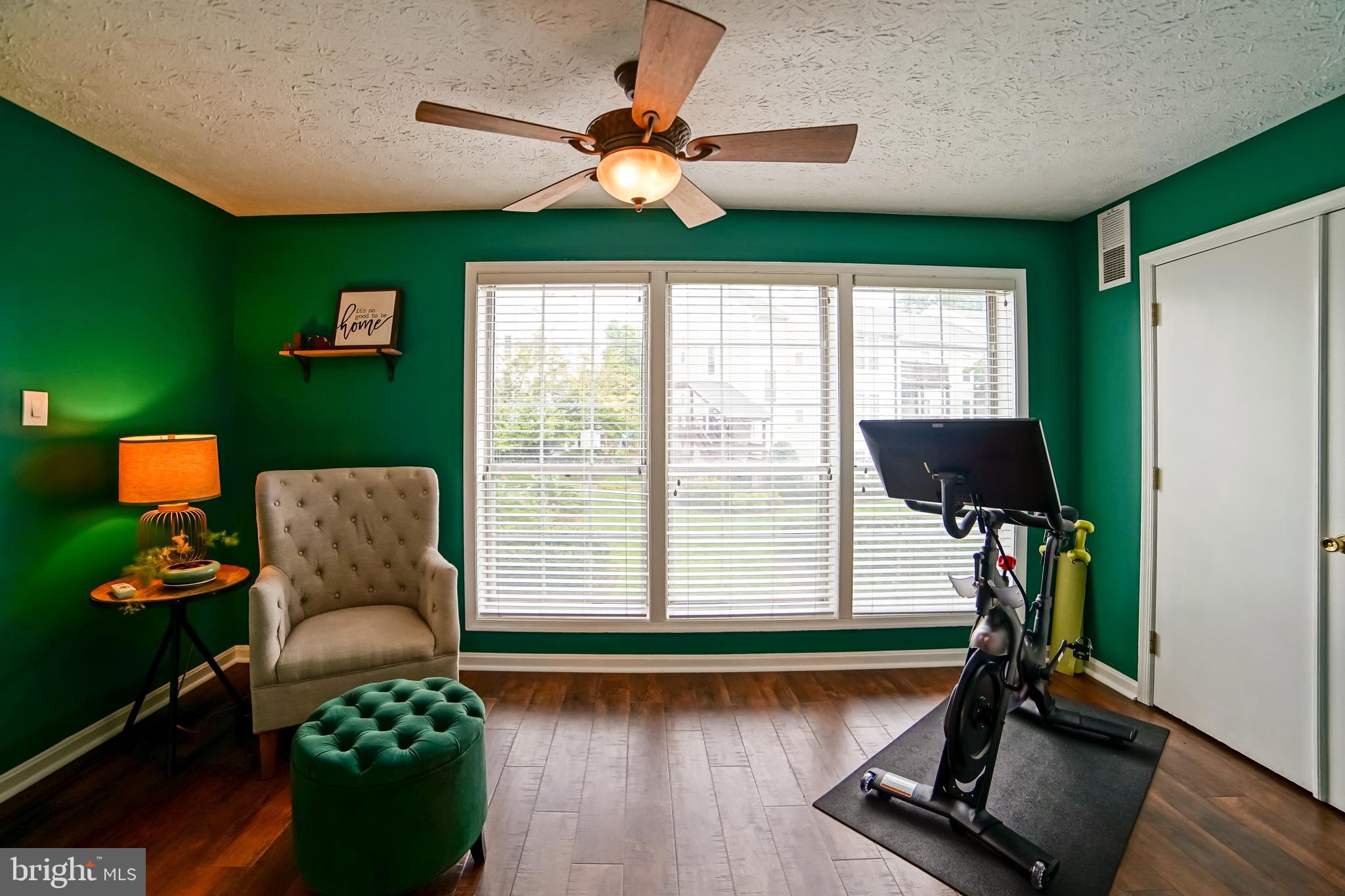 10095 Oakton Terrace Road Oakton, VA 22124 - Photo 17 of 32
