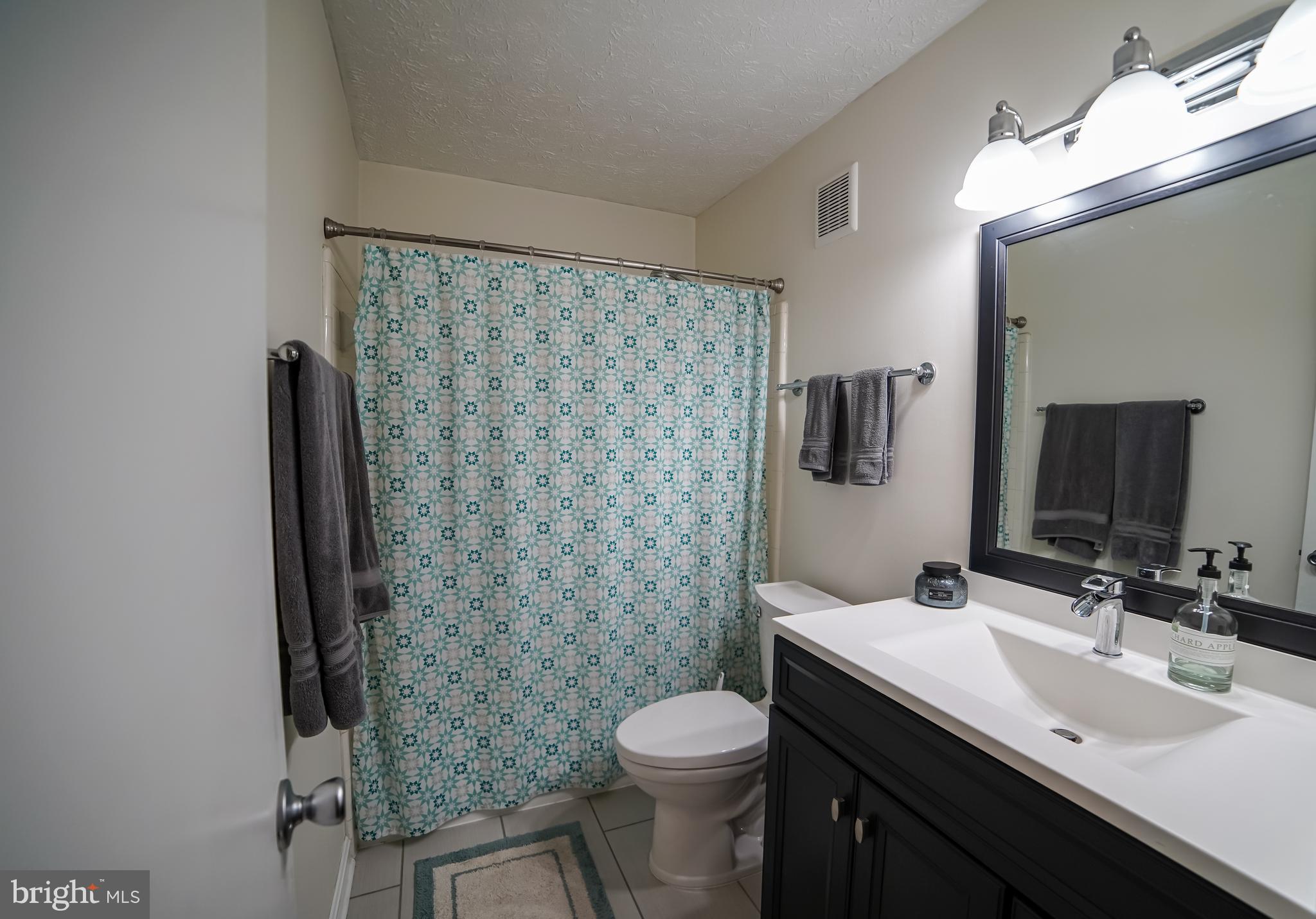 10095 Oakton Terrace Road Oakton, VA 22124 - Photo 23 of 32
