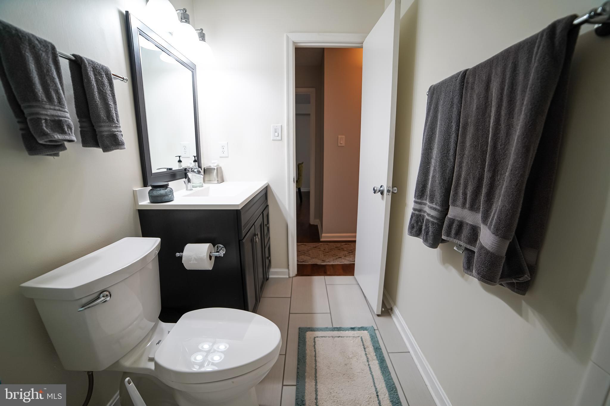 10095 Oakton Terrace Road Oakton, VA 22124 - Photo 24 of 32