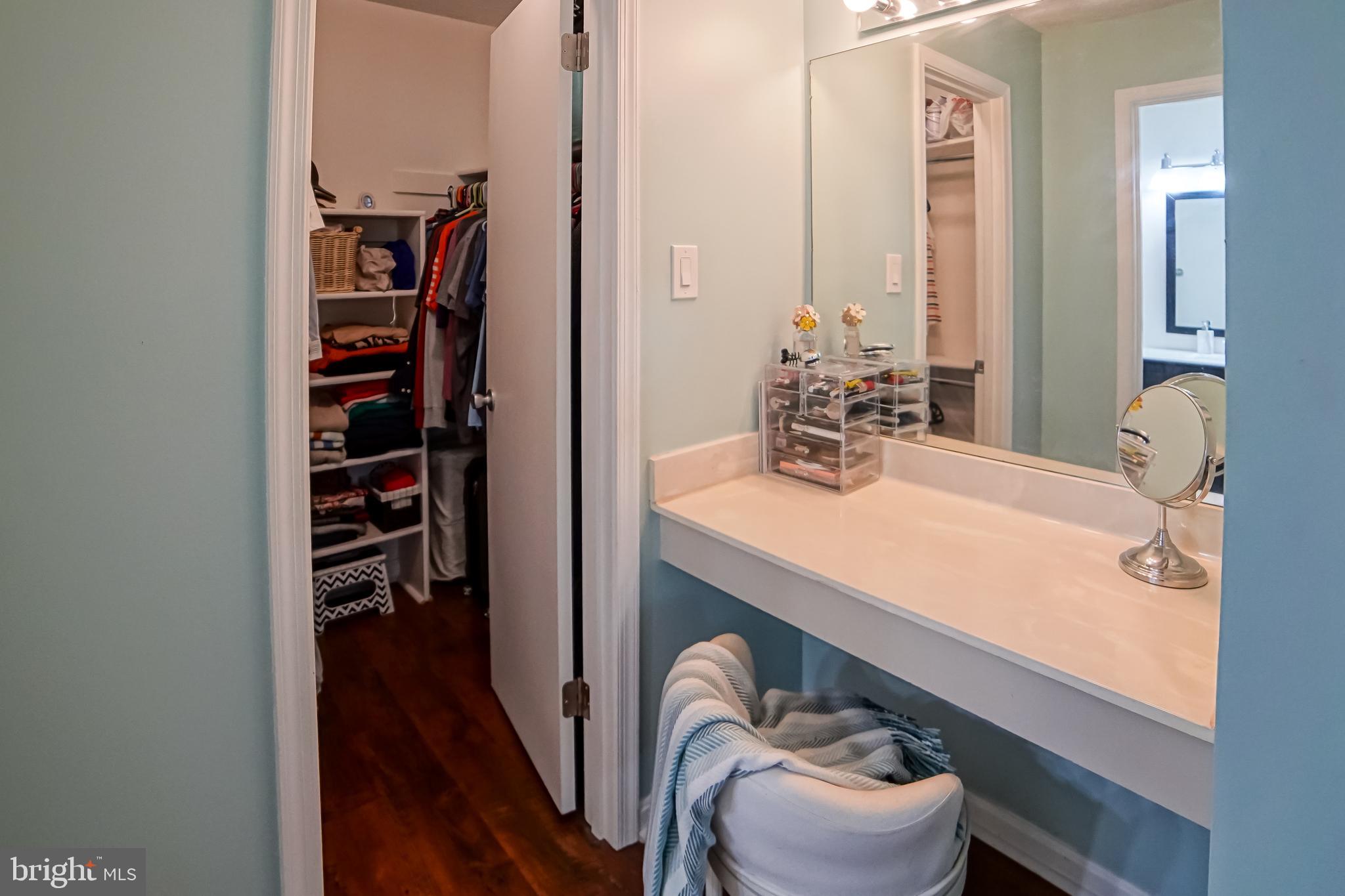 10095 Oakton Terrace Road Oakton, VA 22124 - Photo 29 of 32