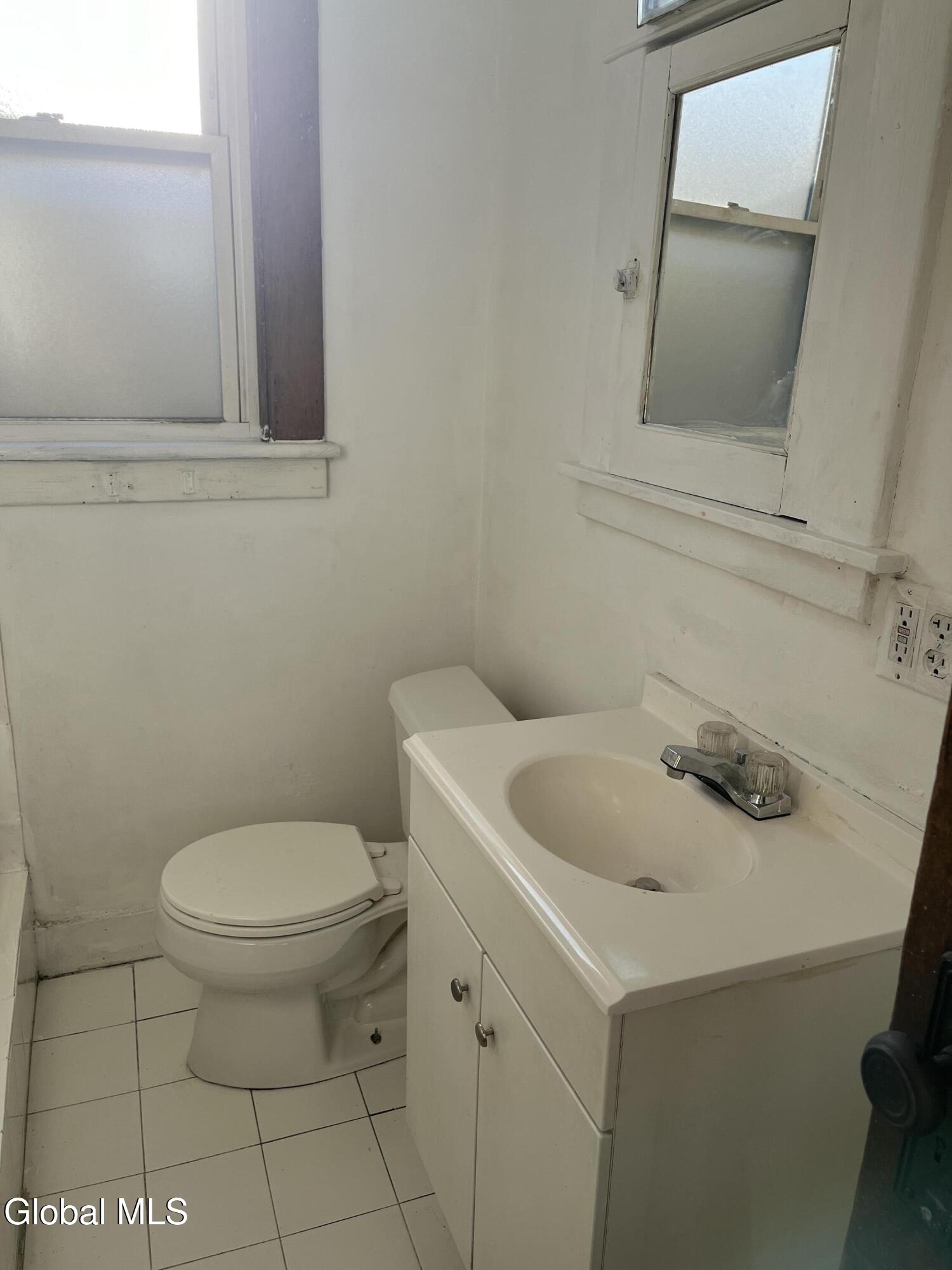 154 Spring Street, Unit 2 Albany, NY 12203 - Photo 7 of 20 IMG_5776