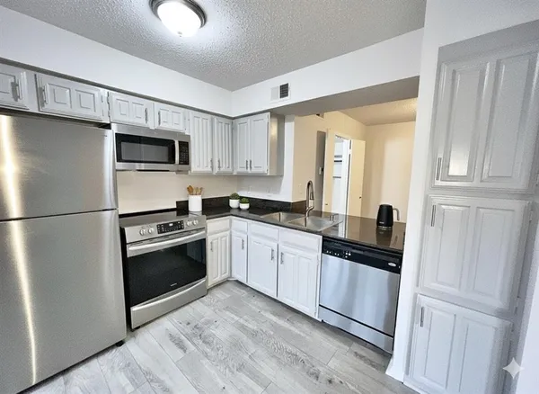 $1,750 | 5626 Preston Oaks Road, Unit 42A, Dallas, TX 75254