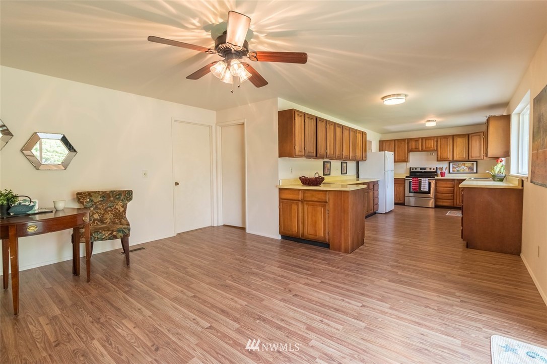 4132 Northeast 17th Street Renton, WA 98059 - Photo 10 of 19