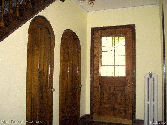 22 Miami Road Pontiac, MI 48341 - Photo 16 of 24 Entrance Foyer