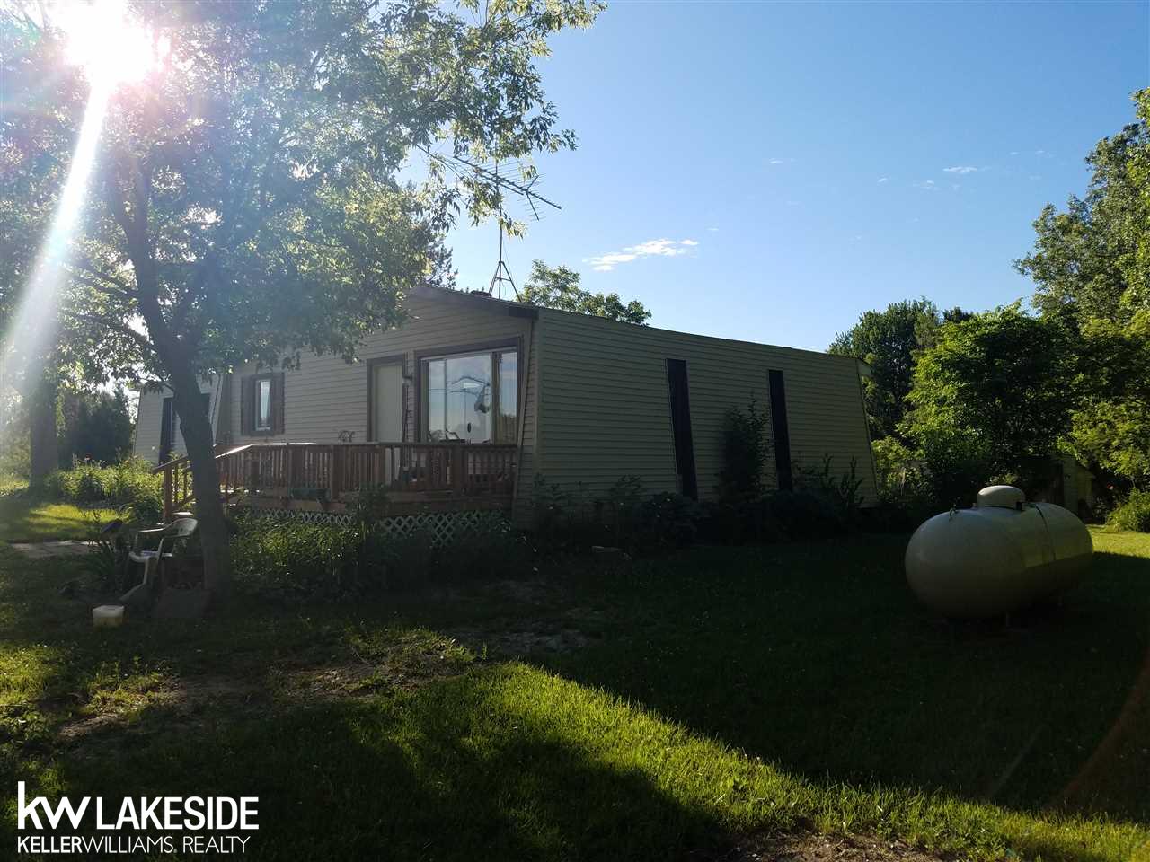 13410 Foley Road Emmett, MI 48022 - Photo 8 of 25 31295295-7.JPG