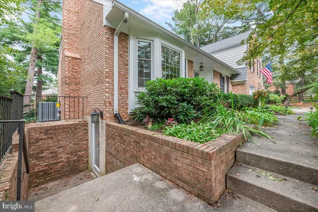 $749,000 | 9809 Canal Road, Gaithersburg, MD 20886