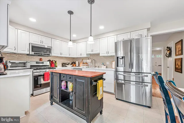 $749,000 | 9809 Canal Road, Gaithersburg, MD 20886