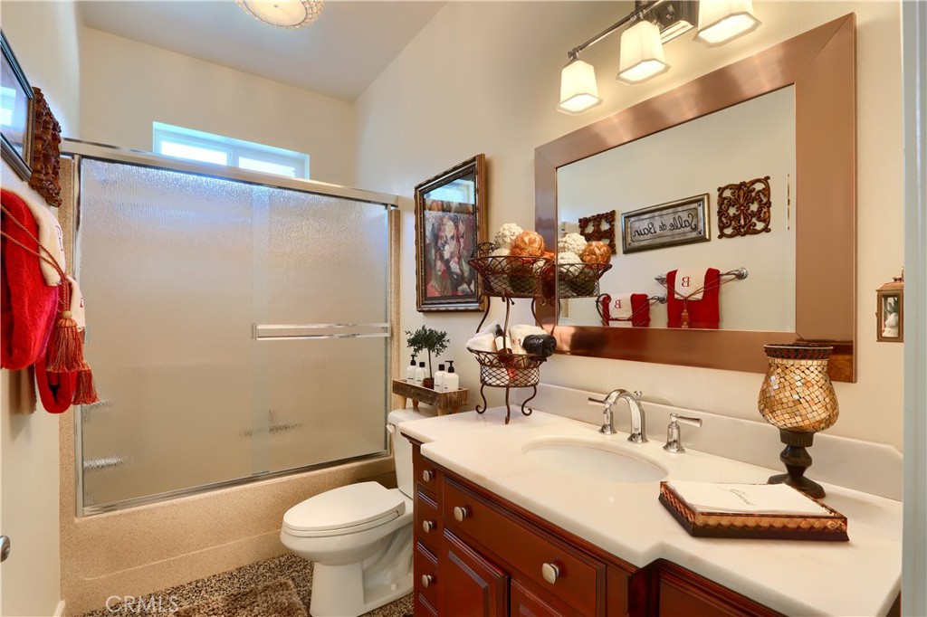 42038 Empty Creek Road Oakhurst, CA 93644 - Photo 30 of 66 guest bedroom