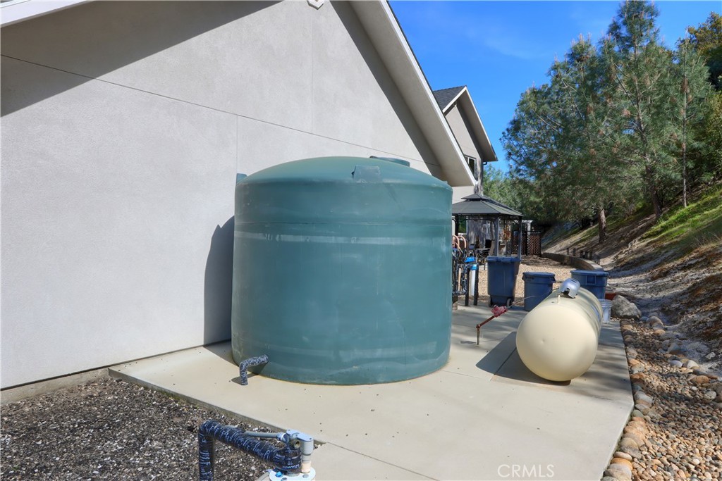 42038 Empty Creek Road Oakhurst, CA 93644 - Photo 57 of 66 2500 gallon water storage at home