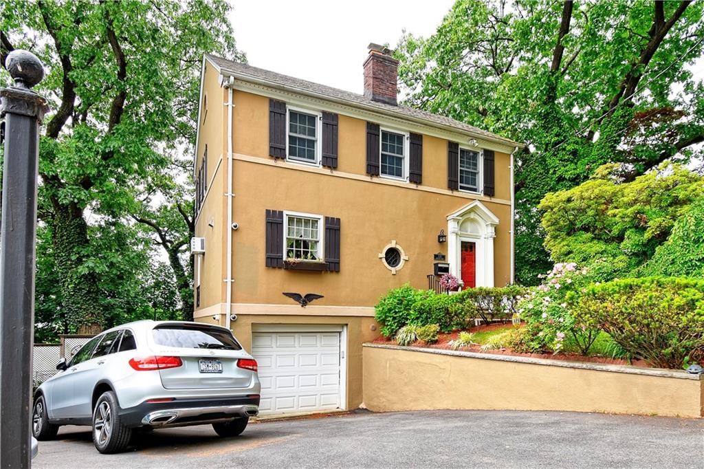 118 Longview Road Staten Island, NY 10304 - Photo 1 of 21 Gallery Image 1