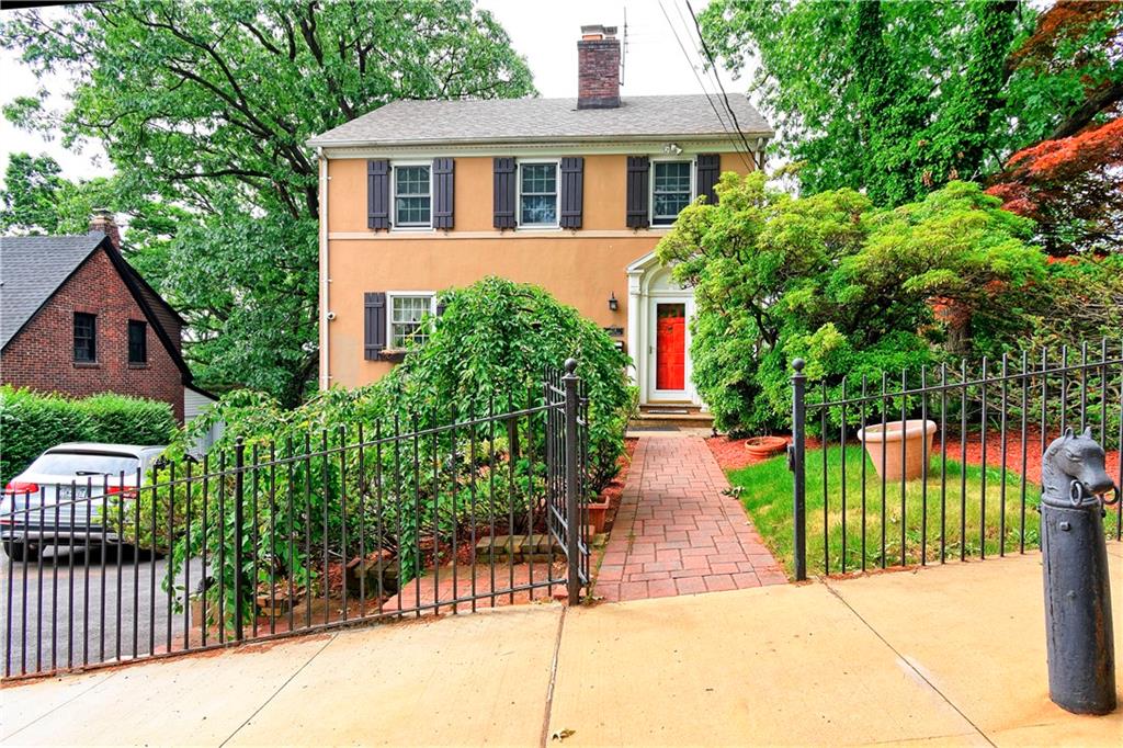 118 Longview Road Staten Island, NY 10304 - Photo 2 of 21 Gallery Image 2