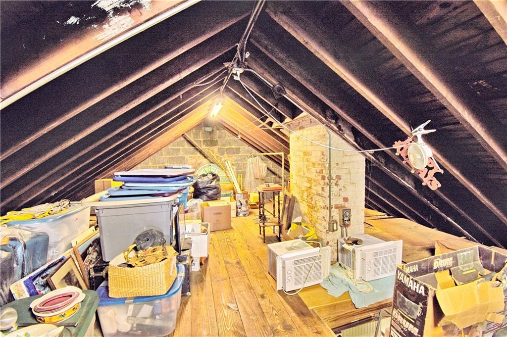 118 Longview Road Staten Island, NY 10304 - Photo 15 of 21 Gallery Image 15