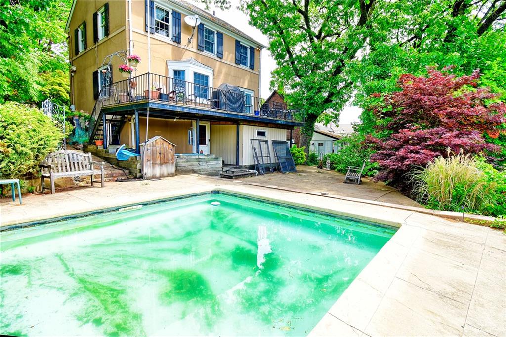 118 Longview Road Staten Island, NY 10304 - Photo 18 of 21 Gallery Image 18
