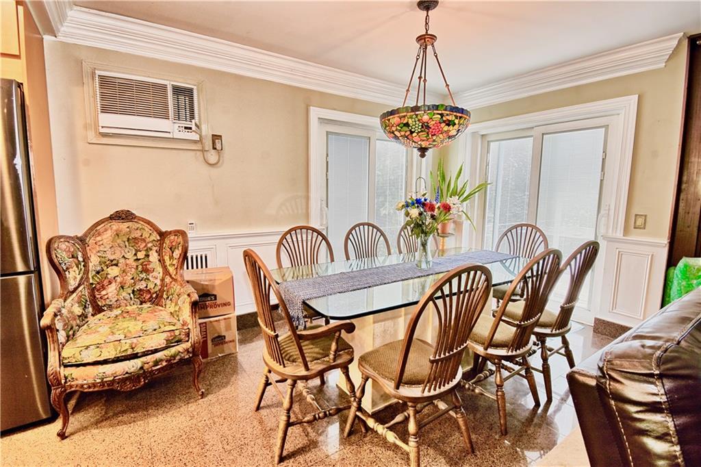 118 Longview Road Staten Island, NY 10304 - Photo 7 of 21 Gallery Image 7
