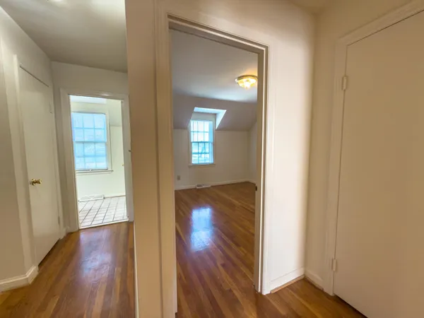 $1,500 | 821 Stonegate Drive, Unit 2, Salem, VA 24153