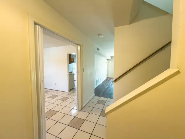 $1,500 | 821 Stonegate Drive, Unit 2, Salem, VA 24153