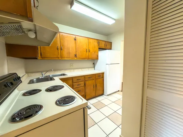 $1,500 | 821 Stonegate Drive, Unit 2, Salem, VA 24153