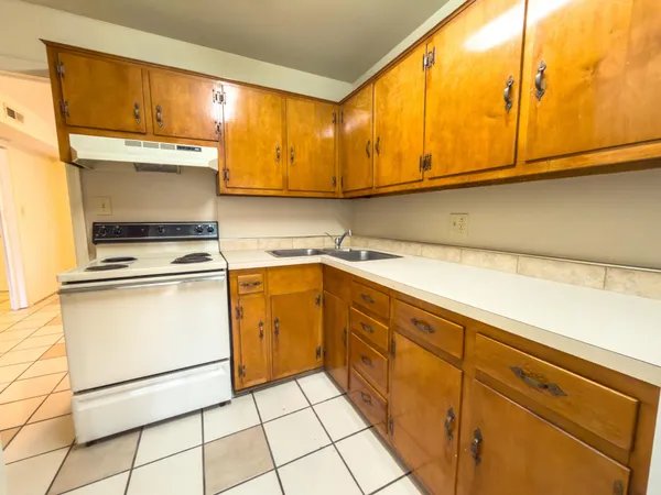 $1,500 | 821 Stonegate Drive, Unit 2, Salem, VA 24153