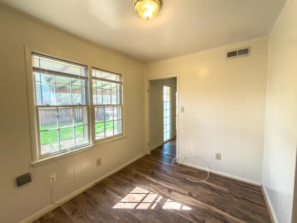 $1,500 | 821 Stonegate Drive, Unit 2, Salem, VA 24153