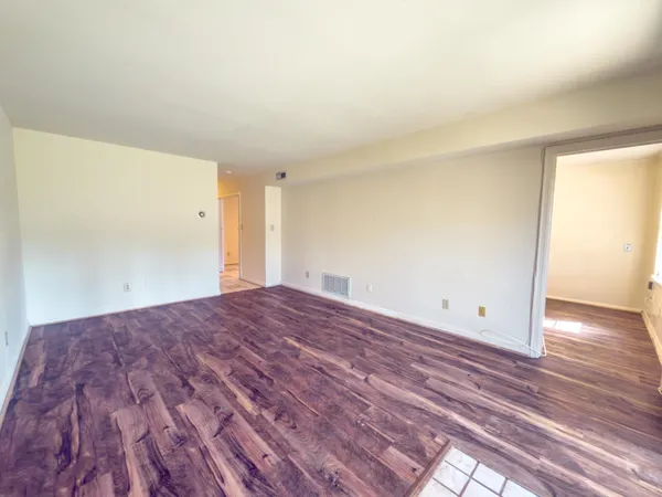 $1,500 | 821 Stonegate Drive, Unit 2, Salem, VA 24153