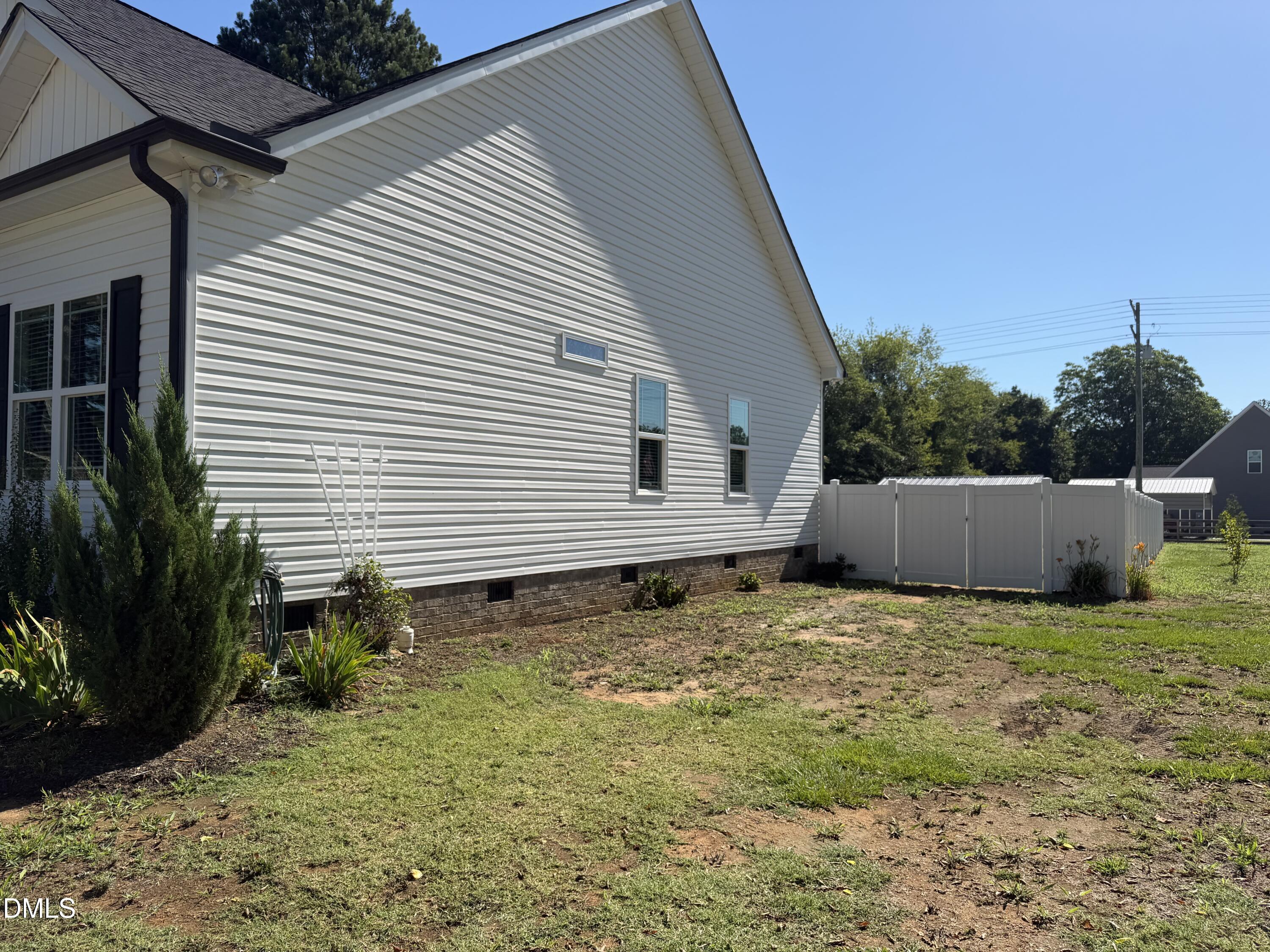 1004 Butler Drive Erwin, NC 28339 - Photo 4 of 41 side view