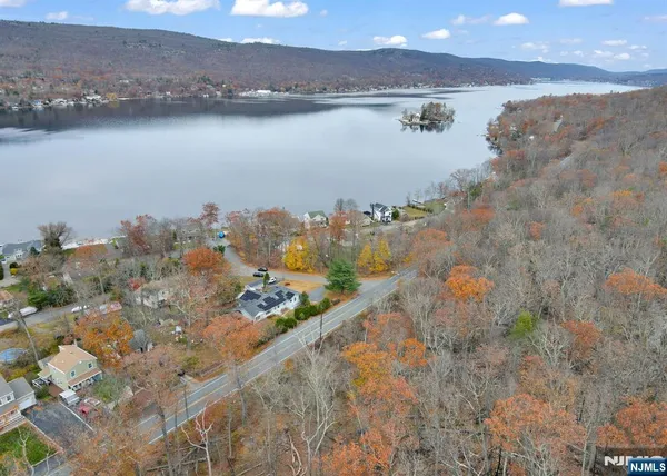 $599,900 | 699 Shore Road, West Milford, NJ 07421