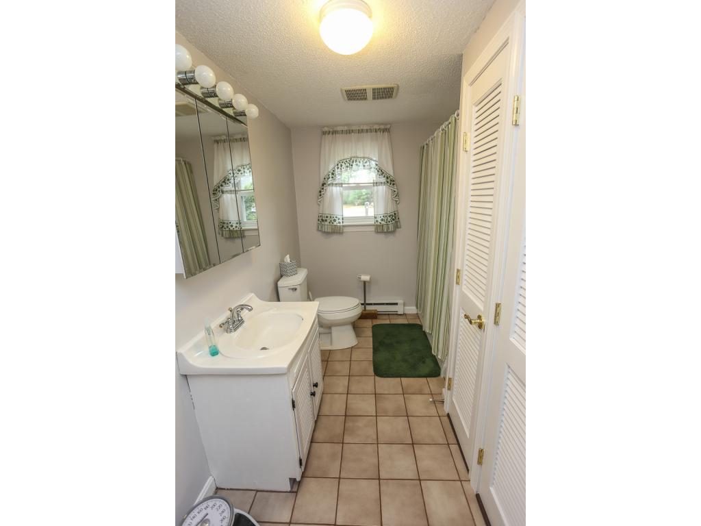 414 Deerfield Road Allenstown, NH 03275 - Photo 17 of 23