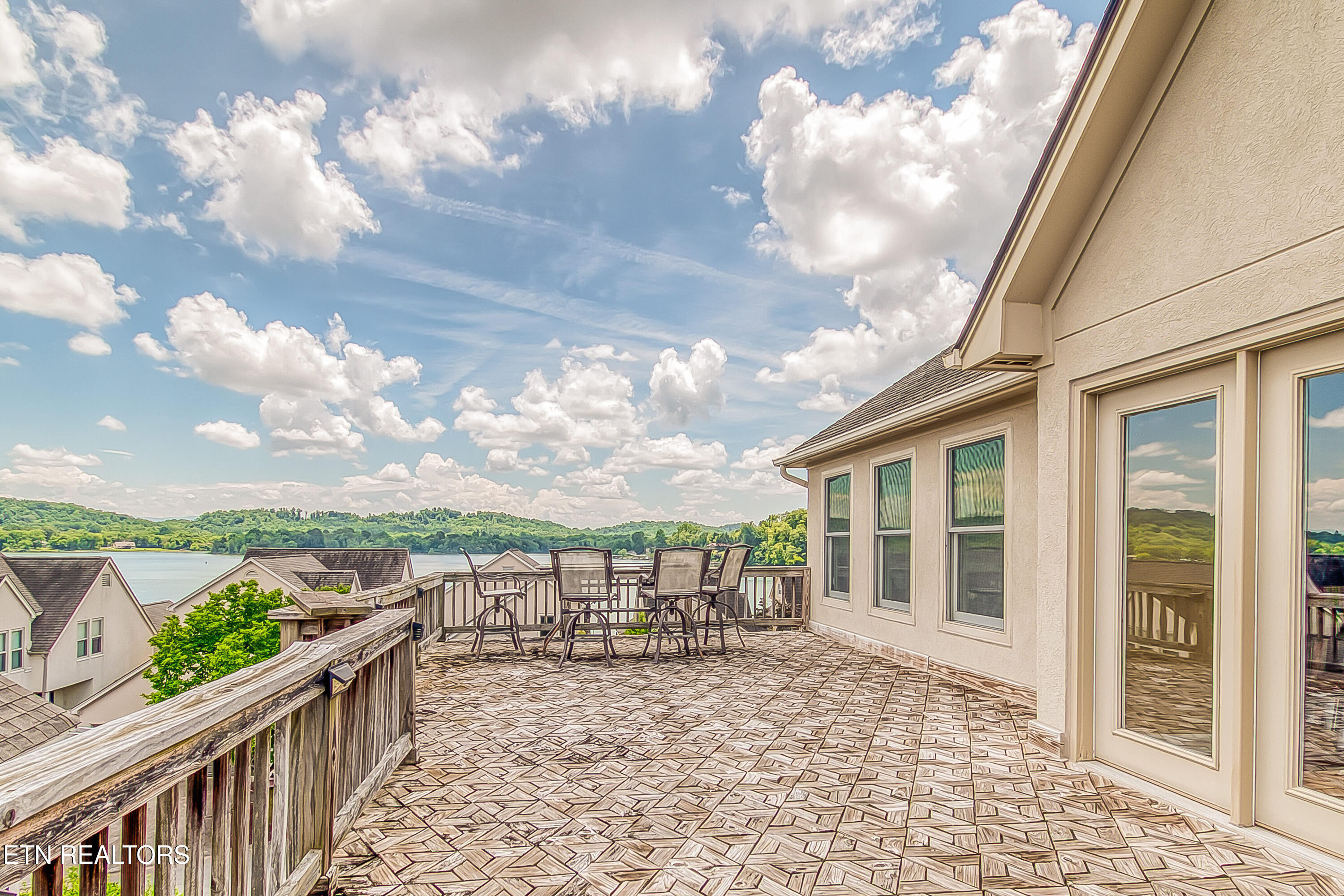 3445 Commodore Point Knoxville, TN 37922 - Photo 12 of 37 Deck outside MBR upstairs