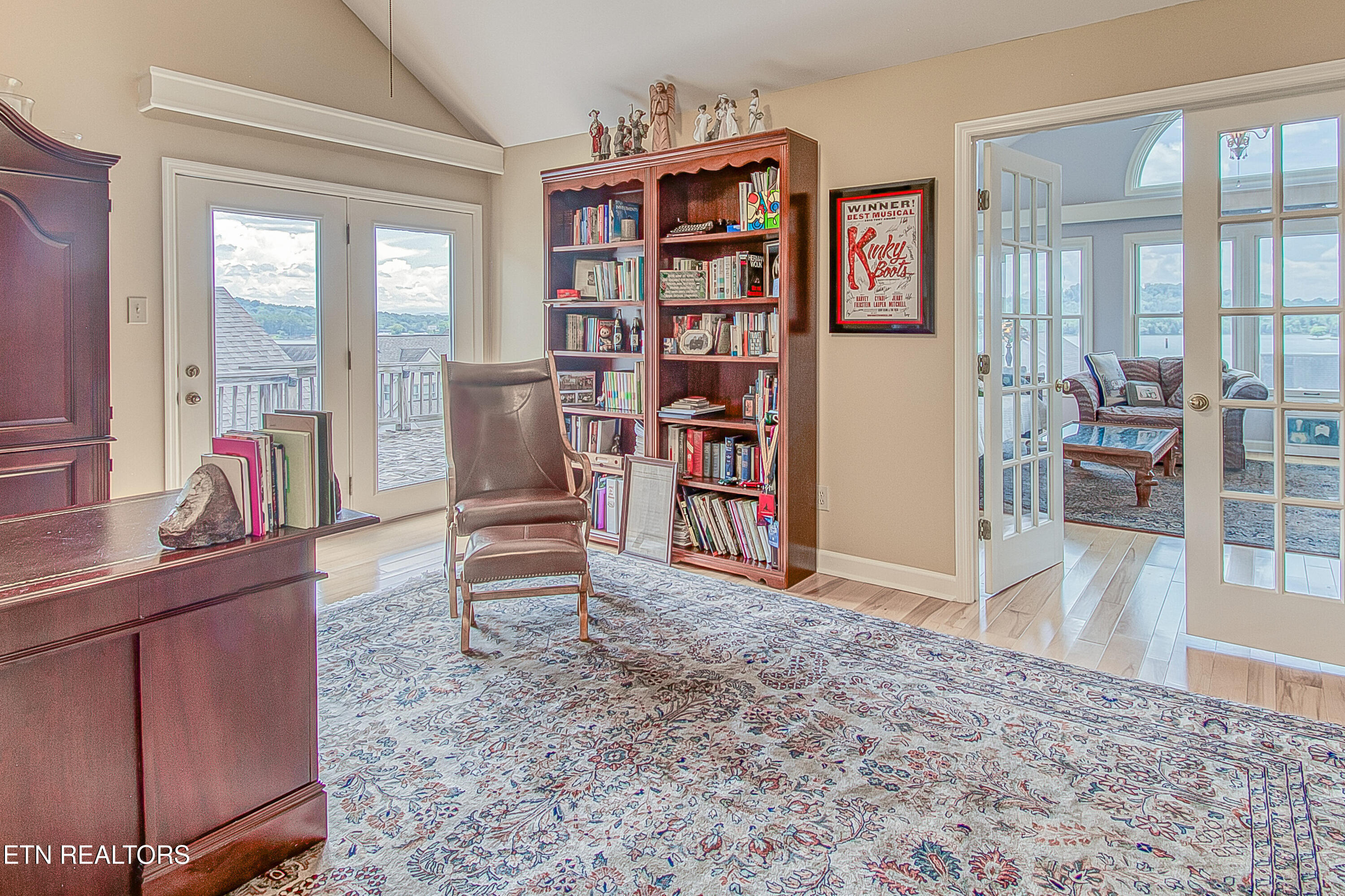 3445 Commodore Point Knoxville, TN 37922 - Photo 19 of 37 Bonus Room next to MBR
