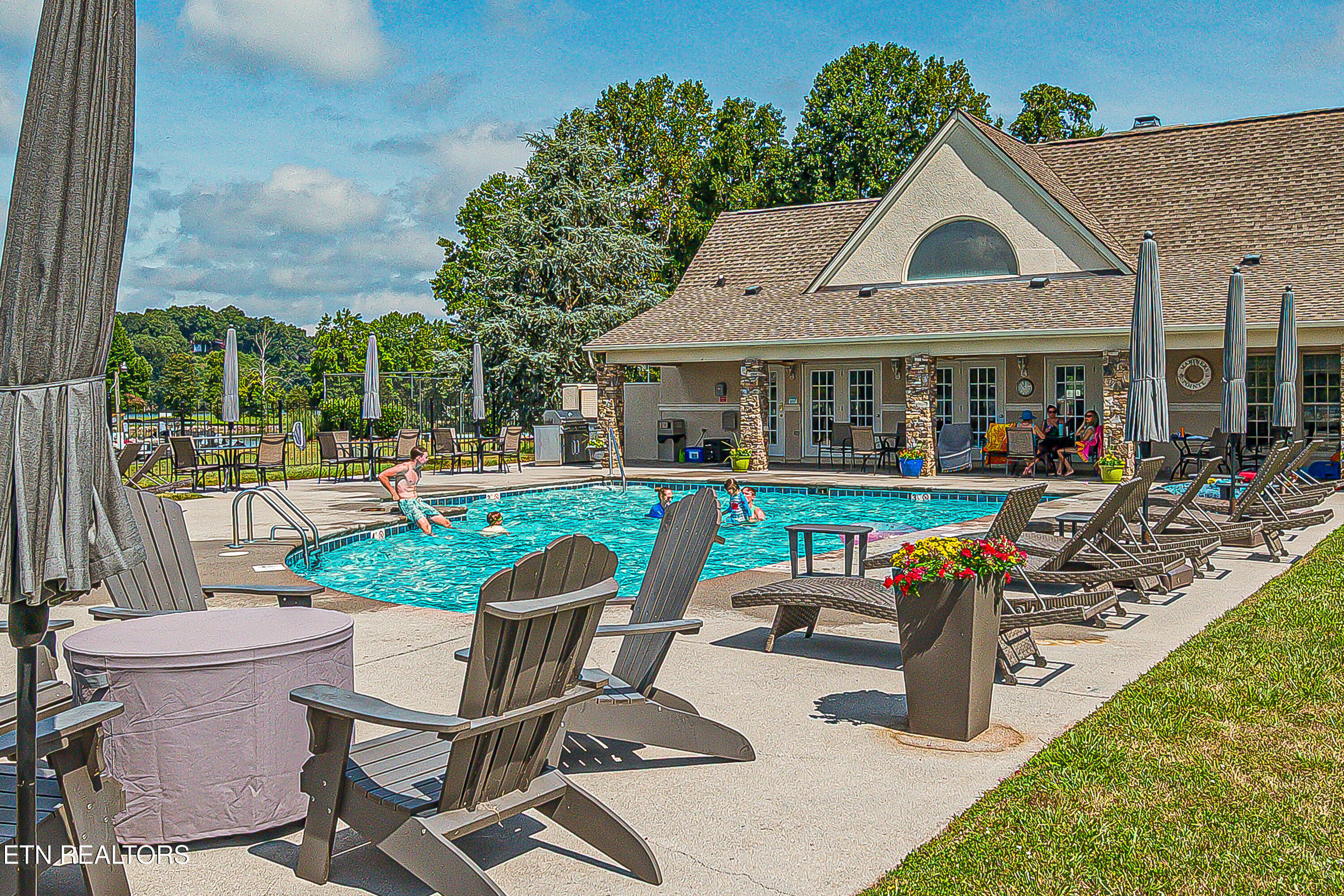 3445 Commodore Point Knoxville, TN 37922 - Photo 28 of 37 3445 Commodore Point Knoxville TN 37922