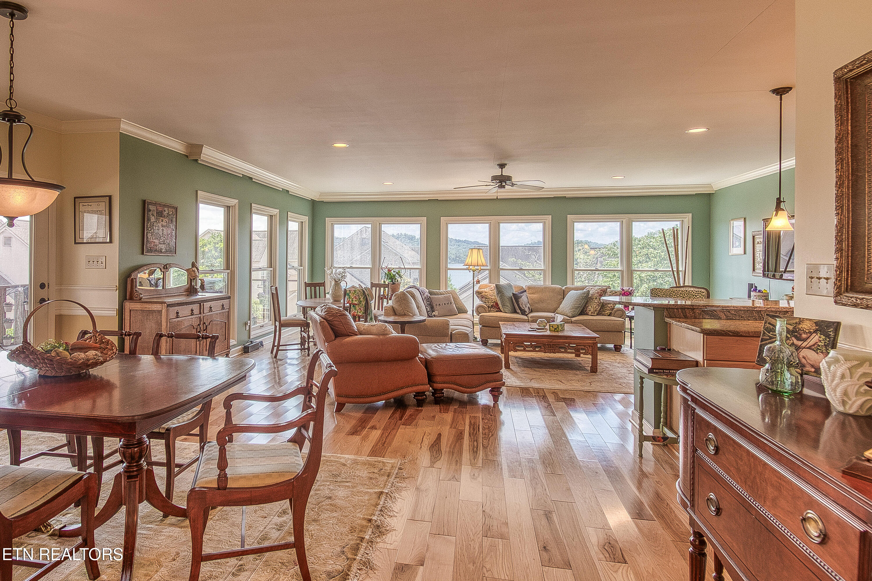 3445 Commodore Point Knoxville, TN 37922 - Photo 3 of 37 3445 Commodore Point Knoxville TN 37922