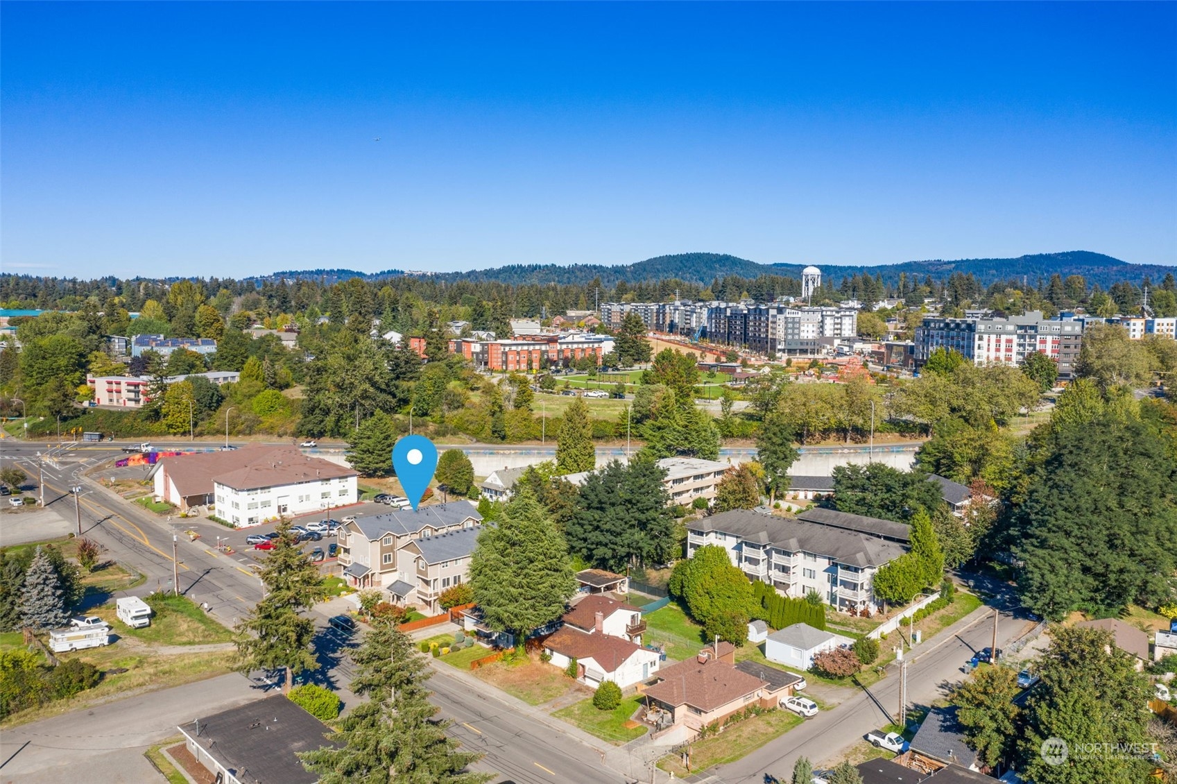978 Edmonds Avenue Northeast Renton, WA 98056 - Photo 15 of 18 a view of city and ocean