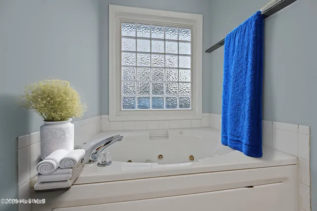 $1,900 | 200 Bridlewood Drive, Jacksonville, NC 28540