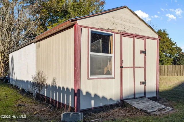 $1,900 | 200 Bridlewood Drive, Jacksonville, NC 28540